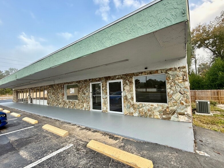 More Photos Of 1 Beverly Hills Blvd, Beverly Hills General Retail For Sale