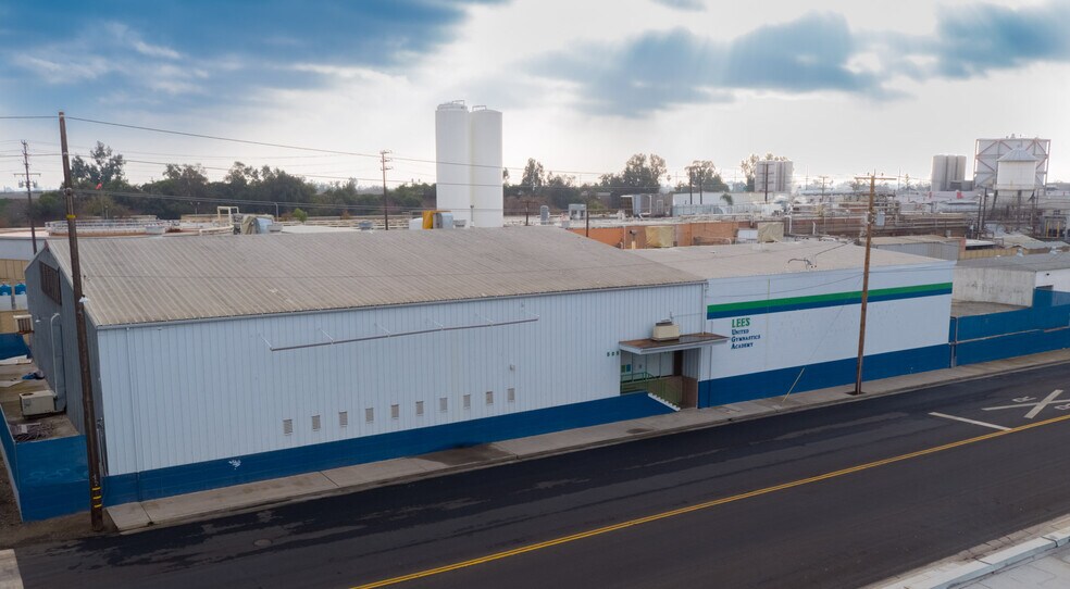 More Photos Of 505 W 6th St, Hanford Warehouse For Sale