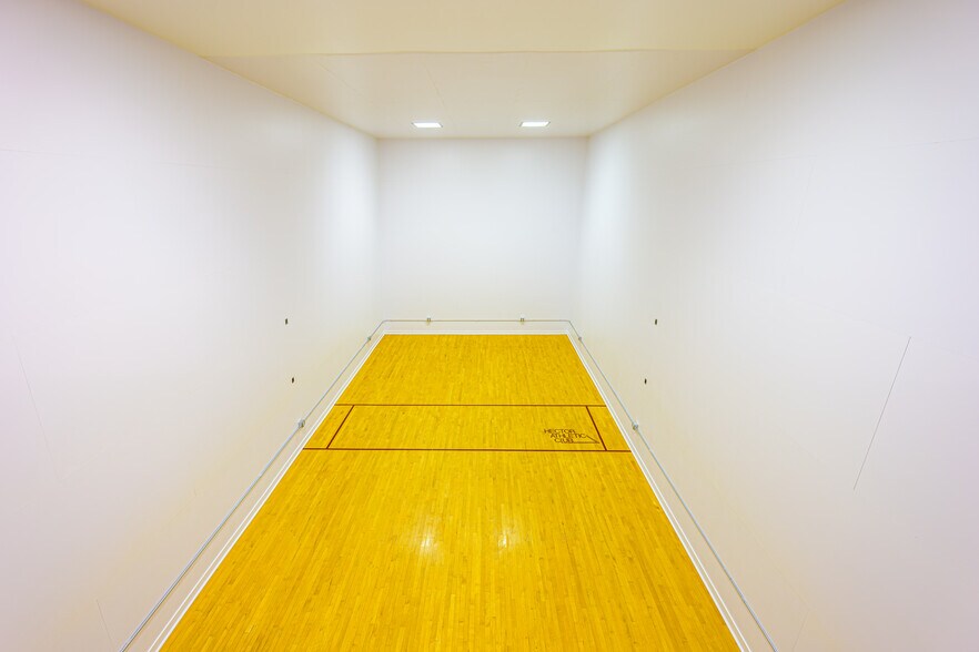 More Photos Of 541 8th E st, Hector Industrial For Sale