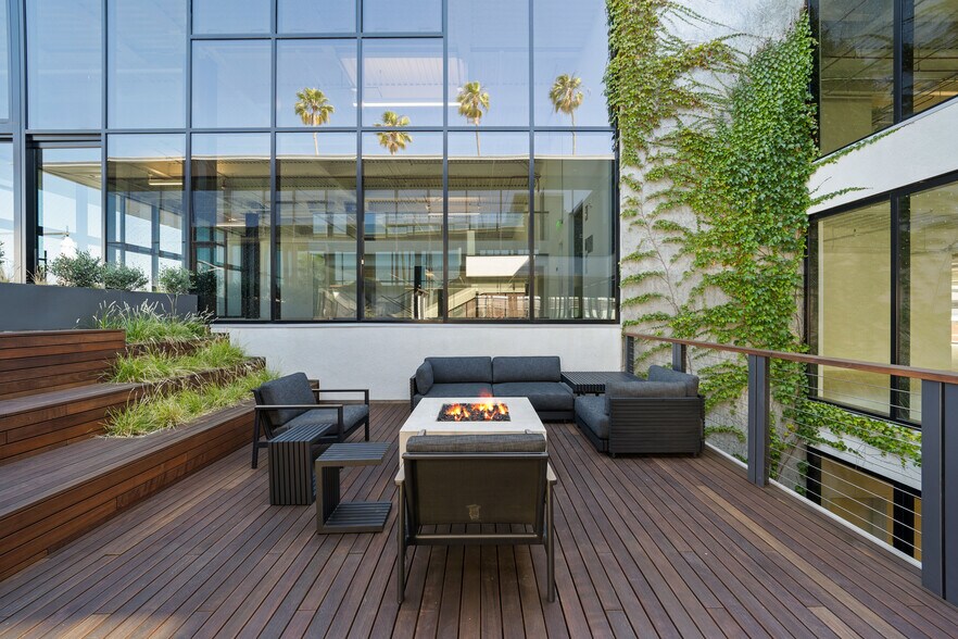 More Photos Of 1221 Colorado Ave, Santa Monica Office For Sale