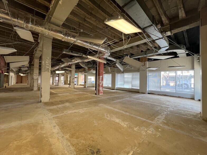 More Photos Of 500 W Fourth St, Winston-Salem Office For Lease