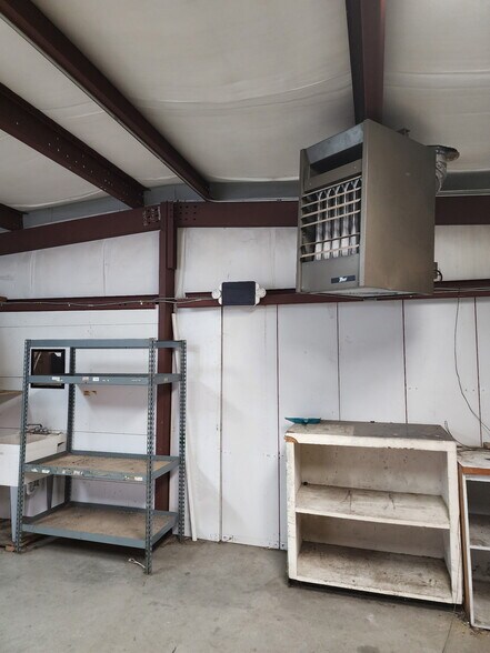 More Photos Of 2307 SW I Ave, Lawton Warehouse For Sale