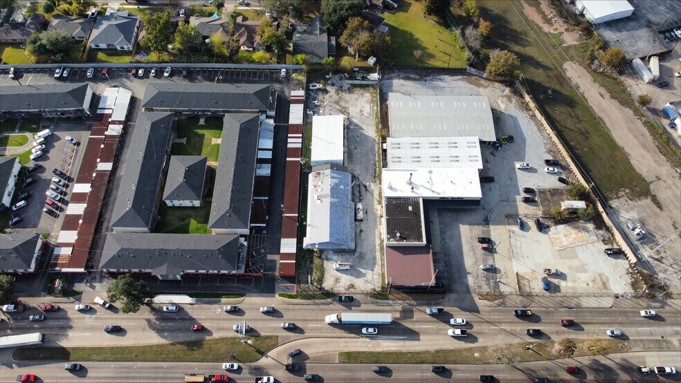 More Photos Of 10540 S Post Oak Rd, Houston Office For Lease