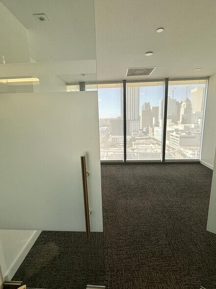 More Photos Of 150 SE 2nd Ave, Miami Coworking Space