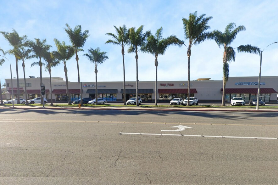 More Photos Of 16061-16107 Goldenwest St, Huntington Beach Freestanding For Lease