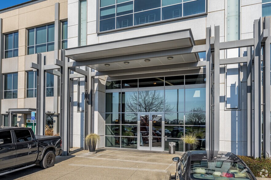 More Photos Of 1375 Exposition Blvd, Sacramento Office For Lease