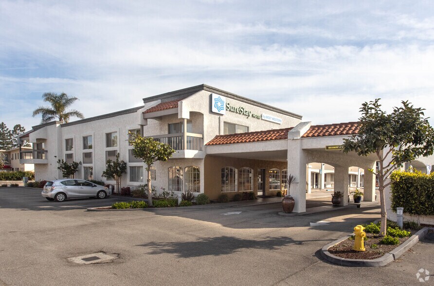 More Photos Of 295 E Daily Dr, Camarillo Hotel For Sale
