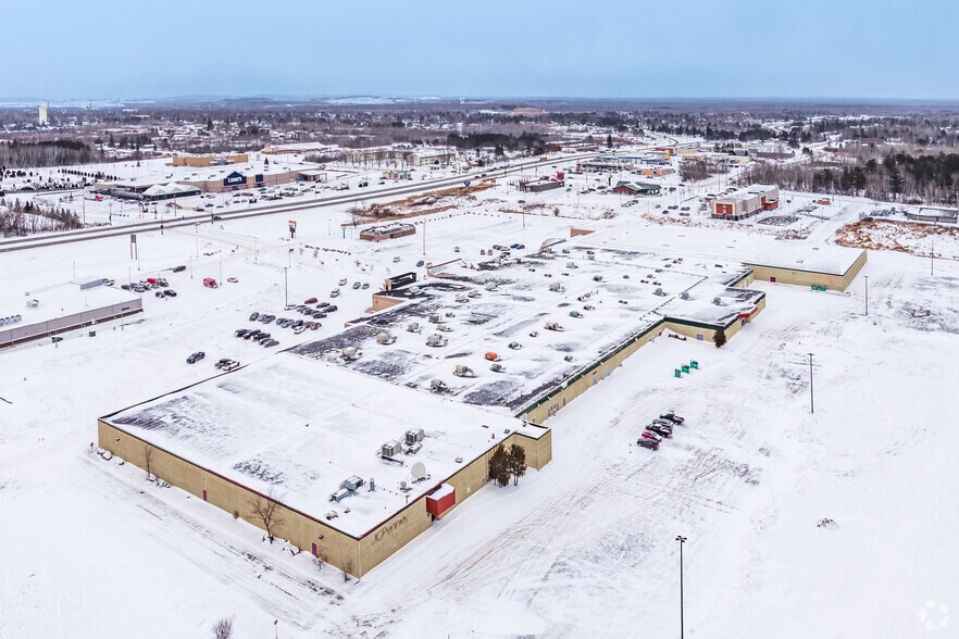 More Photos Of 990 W 41st St, Hibbing General Retail For Sale