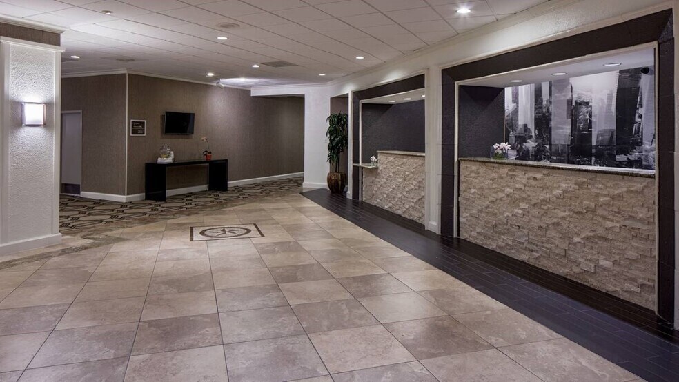 More Photos Of 6780 Southwest Fwy, Houston Multifamily For Sale