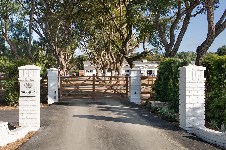 More Photos Of 16147 Via De Santa Fe, Rancho Santa Fe Specialty For Sale