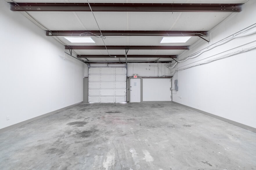 More Photos Of 3205 Industrial Way, Snellville Light Manufacturing For Lease