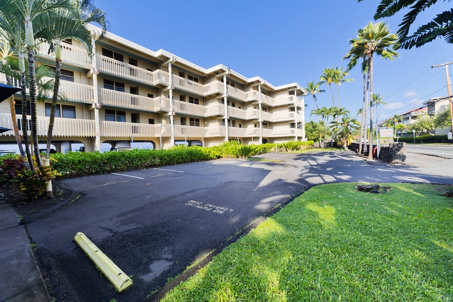 More Photos Of 76-6246 Ali'i Dr, Kailua Kona Hotel For Sale