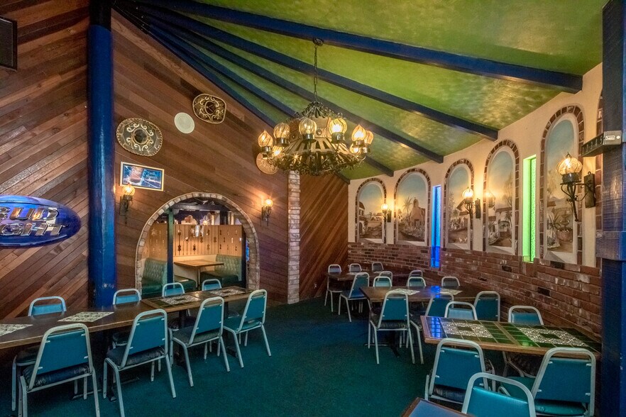 More Photos Of 2200 Mesquite Ave, Lake Havasu City Restaurant For Lease