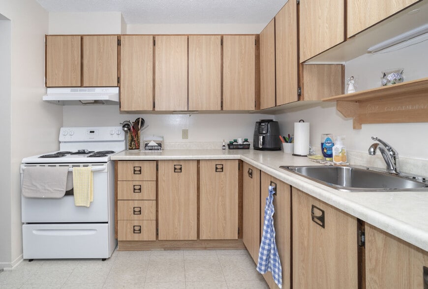 More Photos Of 1 Robert St, Arnprior Apartments For Sale