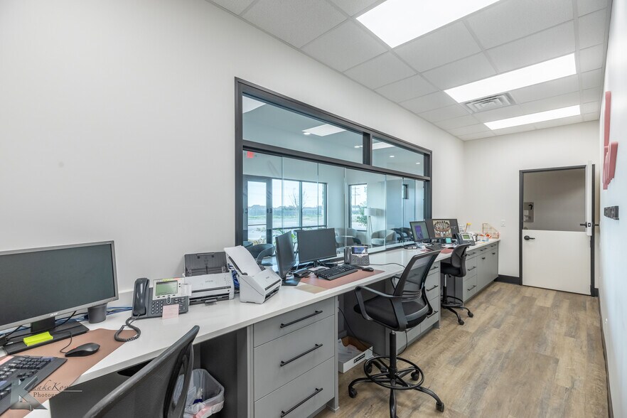 More Photos Of 6743 Memorial Dr, Abilene Healthcare For Lease