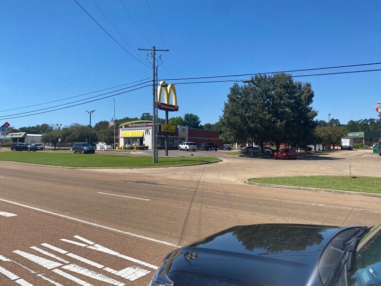 More Photos Of 518 Hwy 61 N, Natchez Land For Sale