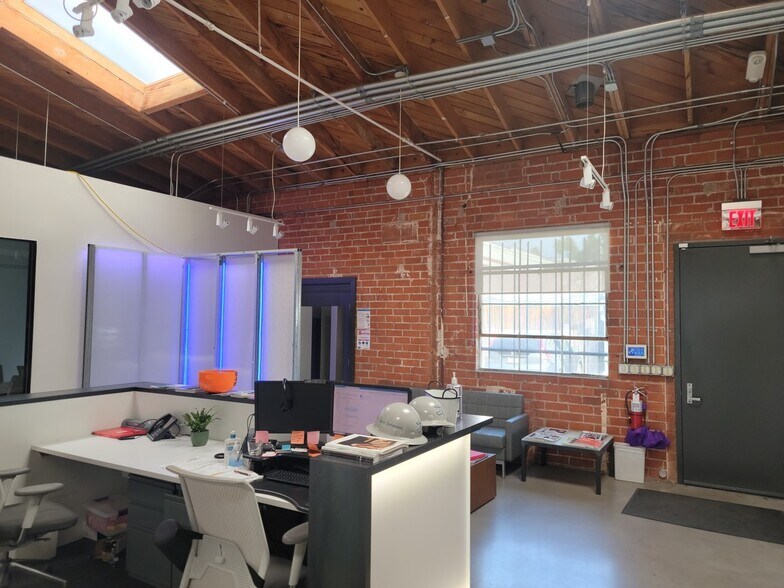 More Photos Of 3830 Willat Ave, Culver City Loft Creative Space For Lease