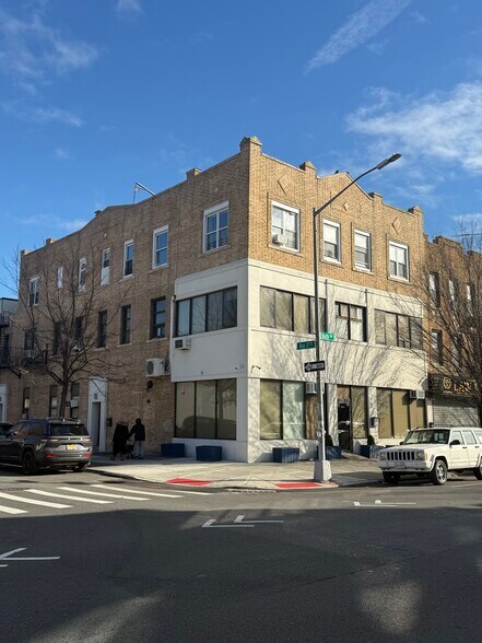 Primary Photo Of 1751 Bath Ave, Brooklyn General Retail For Lease