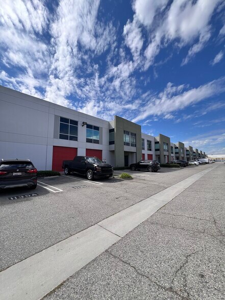 More Photos Of 1135 Westminster Ave, Alhambra Distribution For Sale