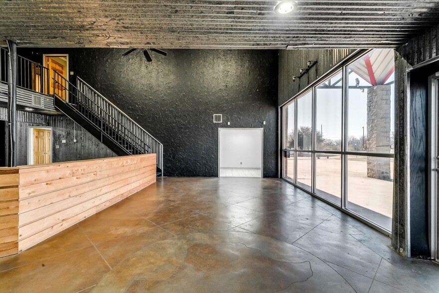 More Photos Of 2217 Old Dennis Rd, Weatherford Service For Sale