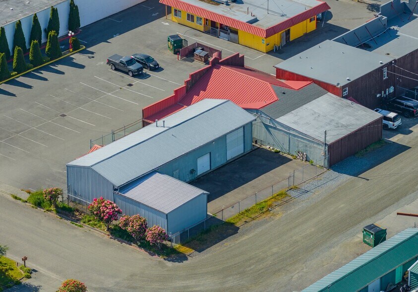 More Photos Of 1195 Newmark Ave, Coos Bay Storefront Retail Residential For Sale