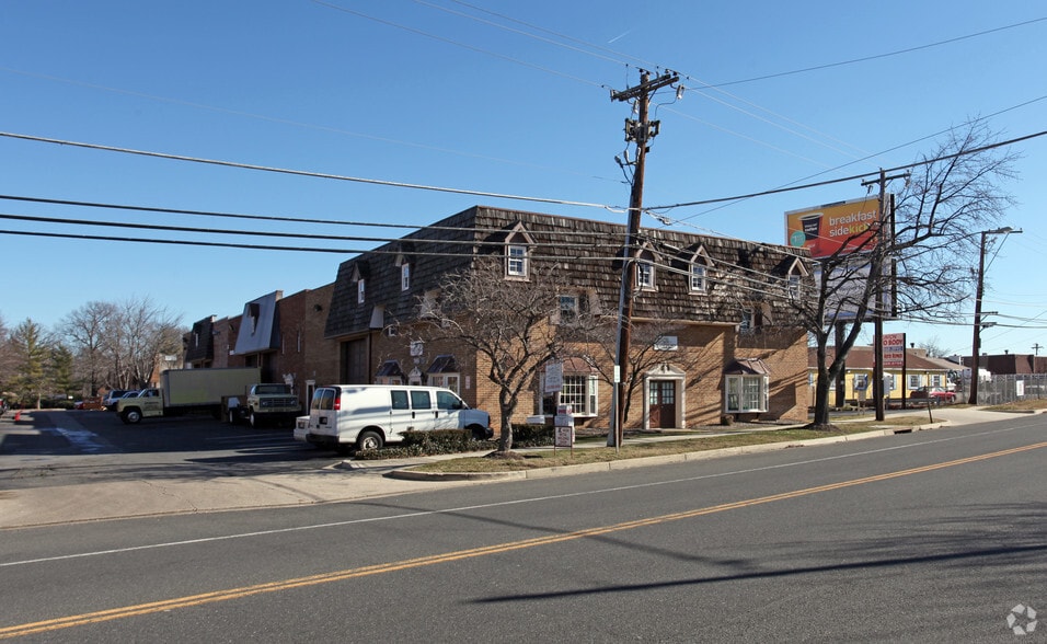 More Photos Of 7432 Old Alexandria Ferry Rd, Clinton Unknown For Lease