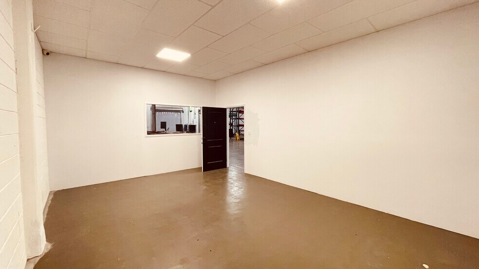 More Photos Of 1620 Orange Ave, Fort Pierce Warehouse For Sale