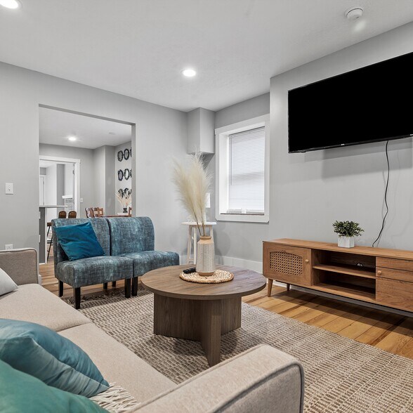 More Photos Of 1117-1119 Spring Garden Ave, Pittsburgh Apartments For Sale