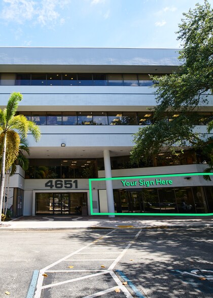 Primary Photo Of 4651 Sheridan St, Hollywood Medical For Sale