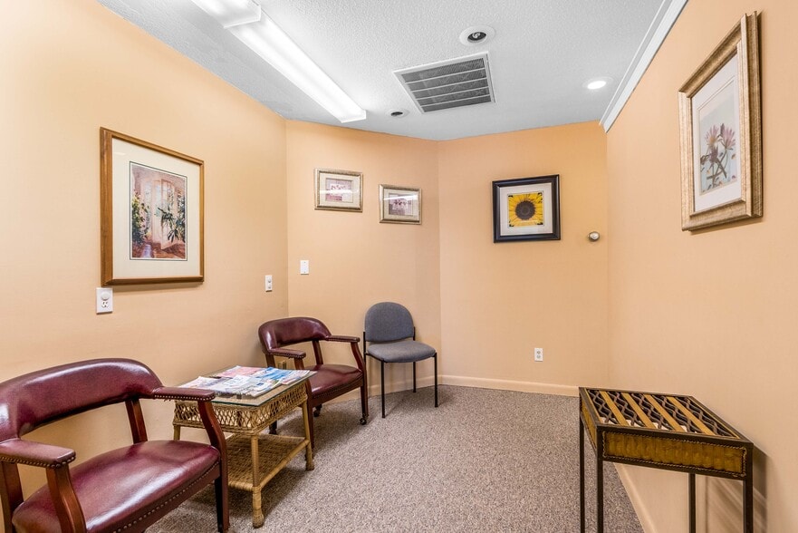 More Photos Of 320 Gifford St, Falmouth Office For Sale