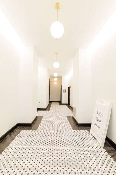 More Photos Of 308-310 E Hennepin Ave, Minneapolis Loft Creative Space For Lease