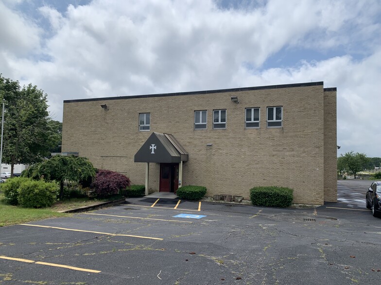 Primary Photo Of 630 Rathbun St, Blackstone Religious Facility For Sale