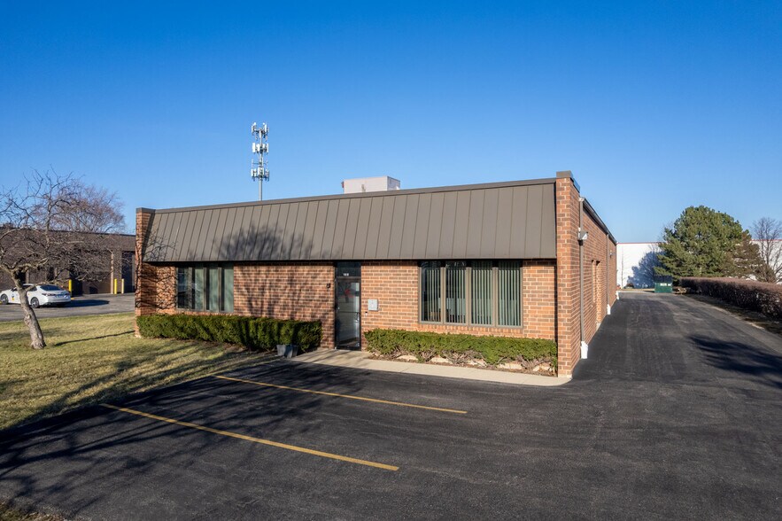 Primary Photo Of 480 Telser Rd, Lake Zurich Warehouse For Sale