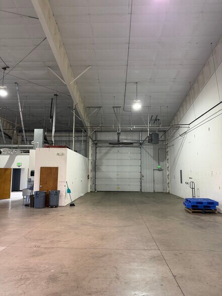 More Photos Of 624 Atchison Way, Castle Rock Flex For Lease