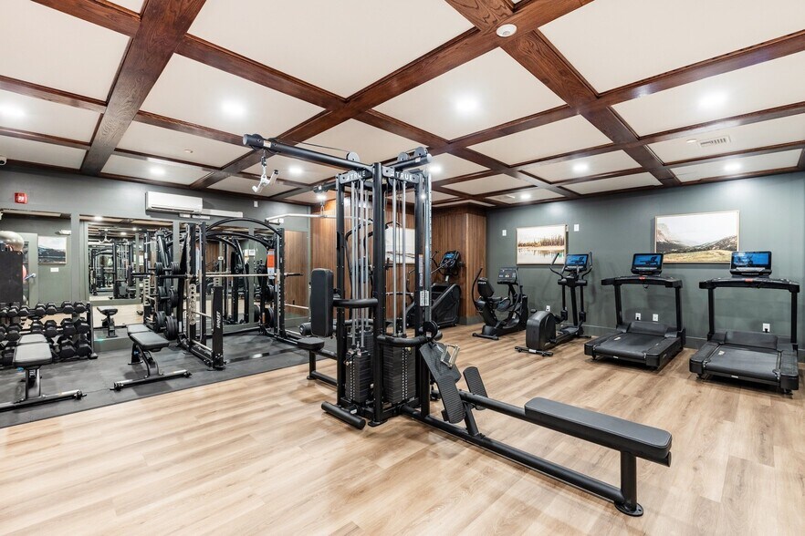 More Photos Of 1900 Queen Anne Ave N, Seattle Apartments For Lease