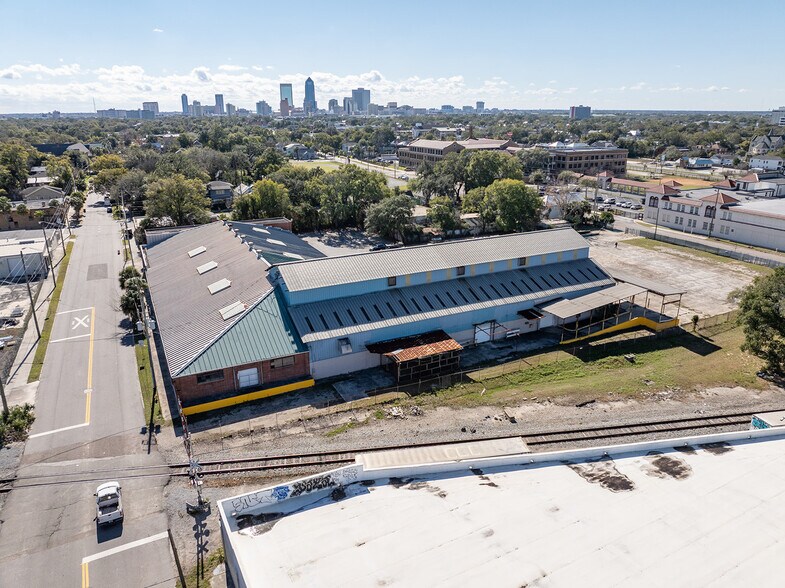 More Photos Of 2127 Hubbard St, Jacksonville Manufacturing For Sale