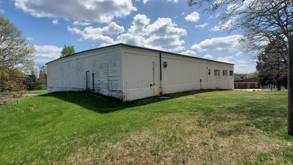 More Photos Of 4260 Sigler Rd, Warrenton Light Manufacturing For Sale