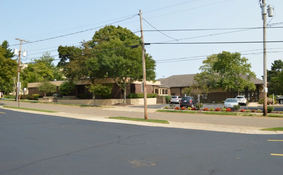 Primary Photo Of 730 W Market St, Akron Office For Sale