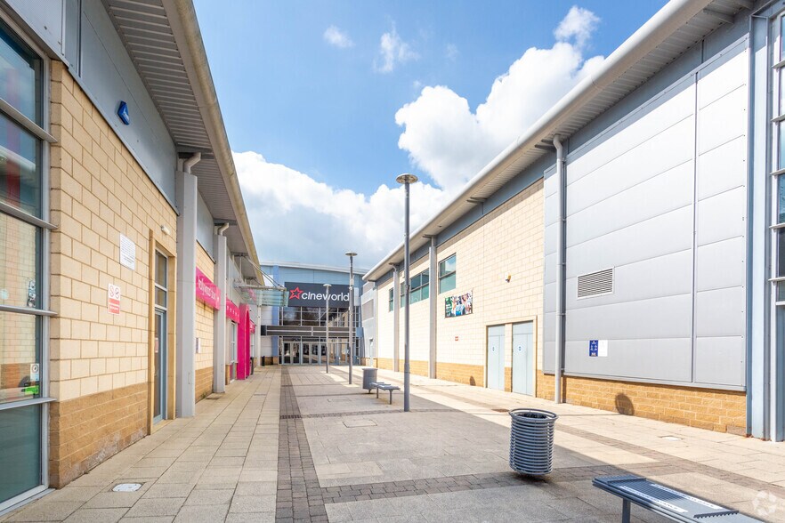 More Photos Of Old Station Way, Yeovil General Retail For Sale