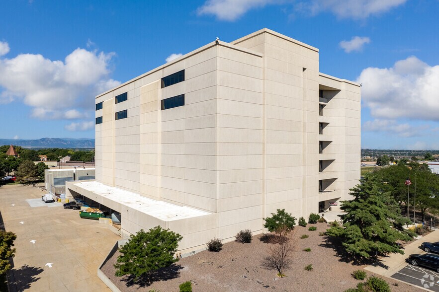 More Photos Of 12121 Grant St, Thornton Industrial For Lease