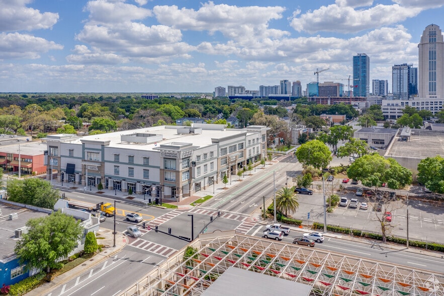 More Photos Of 100-108 E Colonial Dr, Orlando Self Storage For Lease