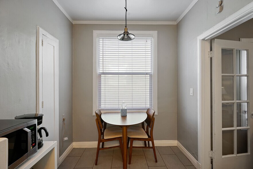 More Photos Of 226 Athol Ave, Oakland Apartments For Sale