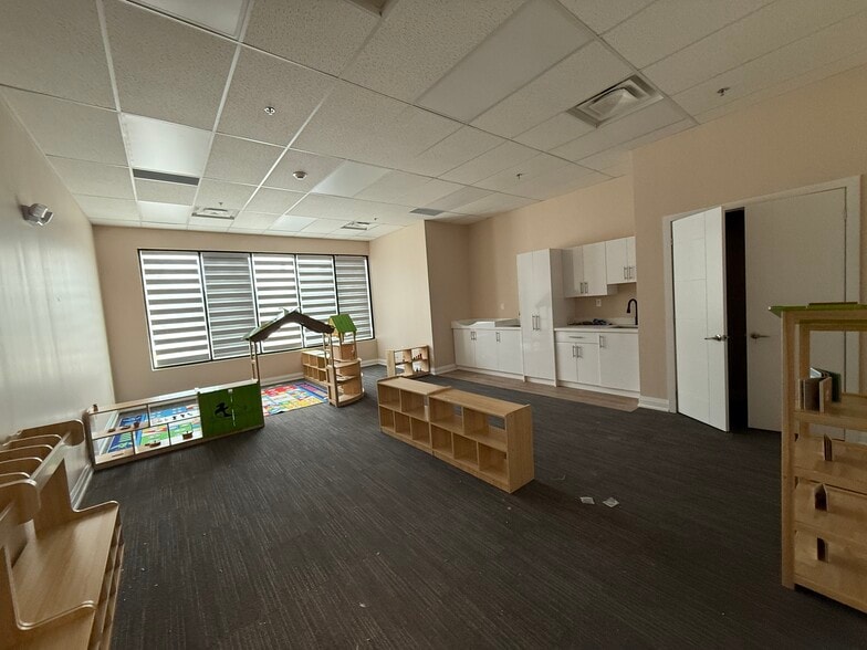 More Photos Of 2146 Kains Rd, London Freestanding For Sale