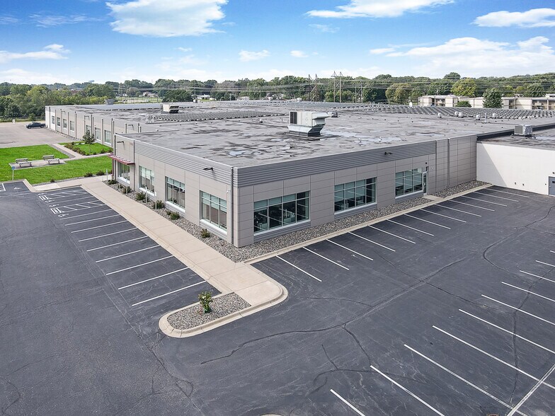 More Photos Of 7900 Chicago Ave, Bloomington Distribution For Sale