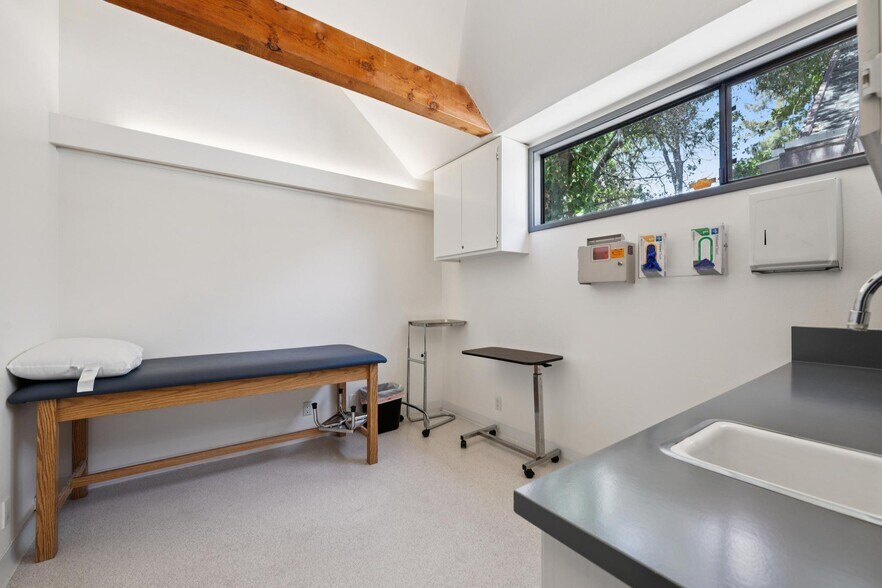 More Photos Of 864-868 2nd St, Santa Rosa Medical For Sale