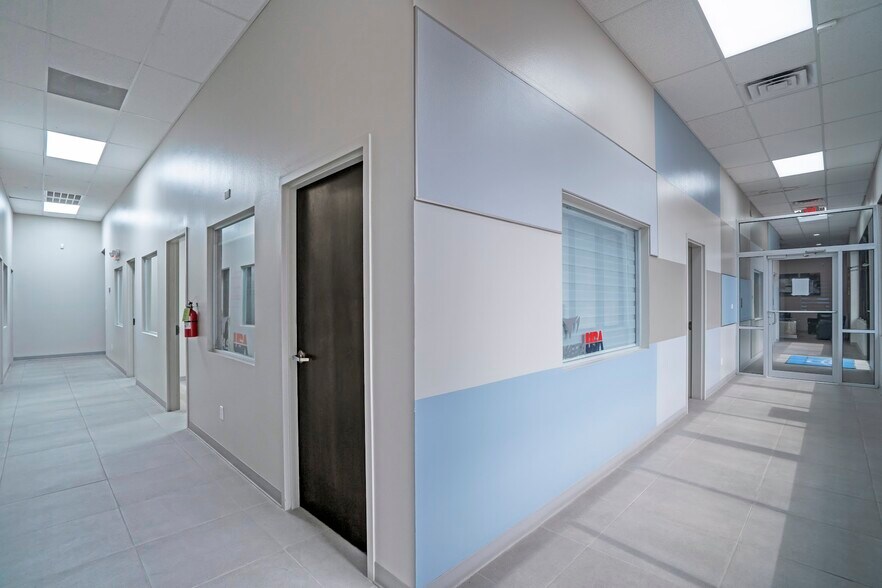 More Photos Of 10500 S Cage Blvd, Pharr Service Station For Sale