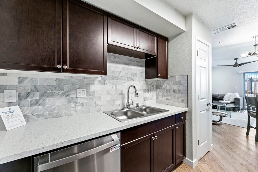 More Photos Of 5860 W Santa Ana Ave, Fresno Apartments For Sale