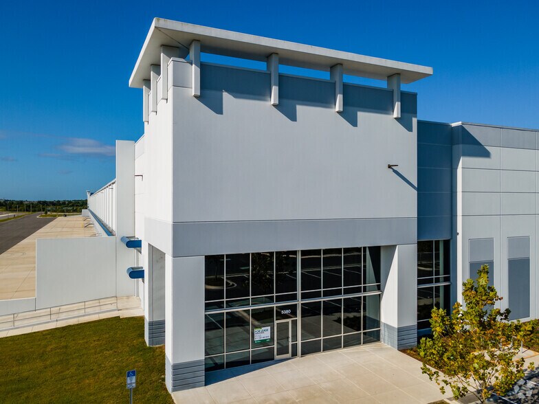 More Photos Of 5300 Allen K Breed Hwy, Lakeland Unknown For Lease