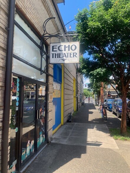 More Photos Of 3632-3646 SE Hawthorne Blvd, Portland Storefront Retail Residential For Sale