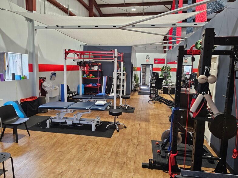 More Photos Of 60 Village Pl, Glastonbury Flex For Lease